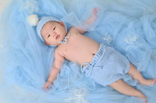 广州供卵包男孩孕妇晚上睡觉腰疼